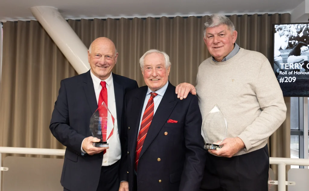 Two more heroes of 1976 grand slam Wales side join 'roll of honour